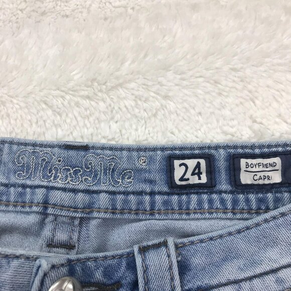 Miss Me Boyfriend Capri Jeans Womens 24 Light Wash Distressed - Picture 4 of 8
